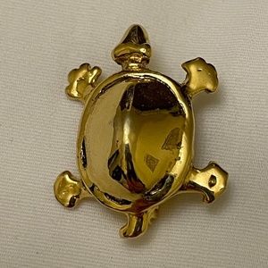 Gold Tone Turtle Brooch Pin